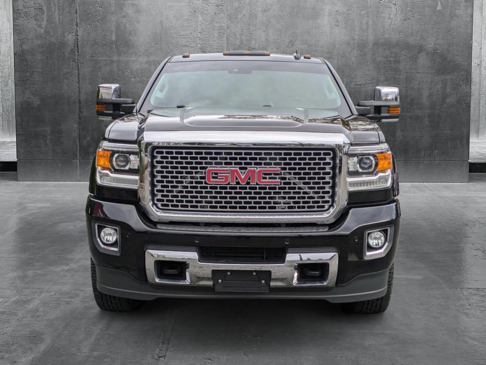 2017 GMC Sierra 2500HD Vehicle Photo in SPOKANE, WA 99212-2978