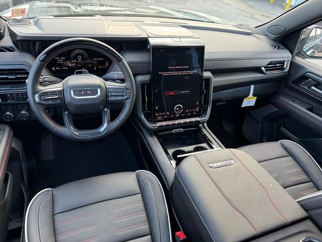 2025 GMC Yukon Vehicle Photo in LOWELL, MA 01852-4336