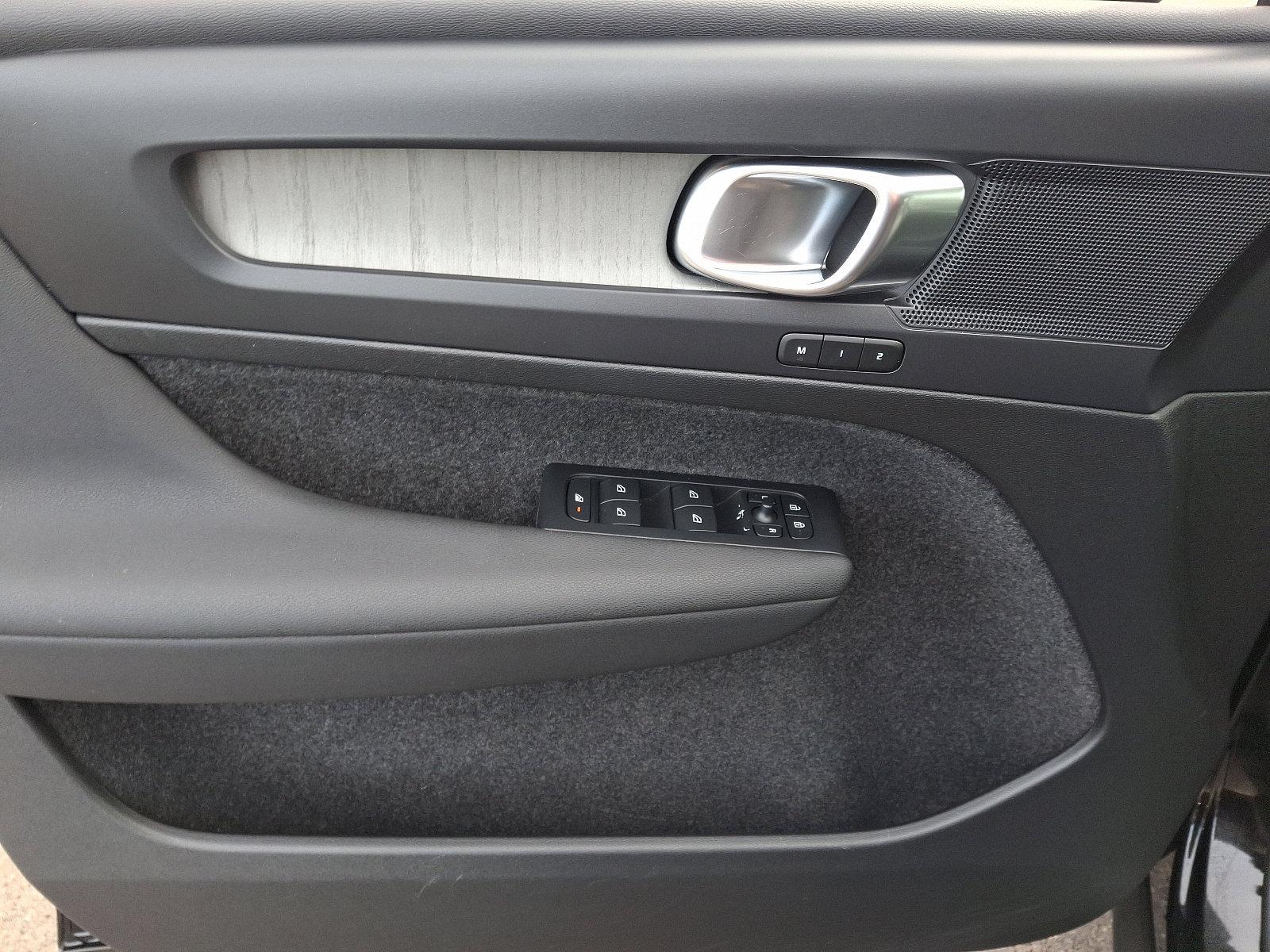 2023 Volvo XC40 Vehicle Photo in Trevose, PA 19053