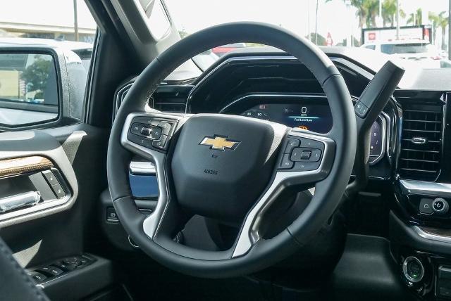 2025 Chevrolet Silverado 1500 Vehicle Photo in VENTURA, CA 93003-8585