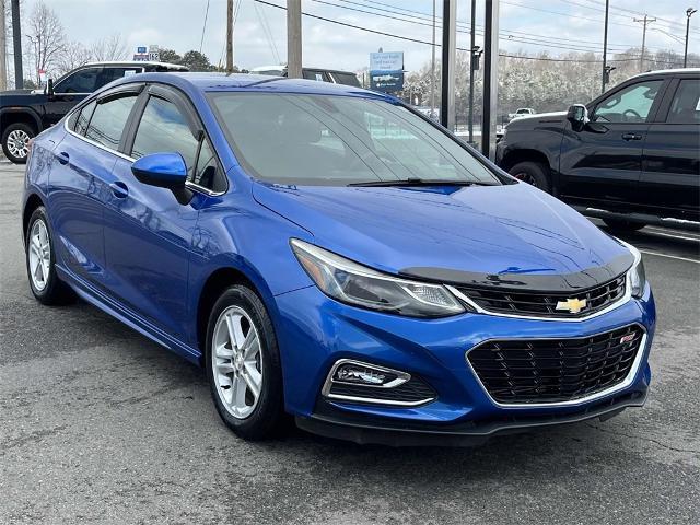 2018 Chevrolet Cruze Vehicle Photo in ALCOA, TN 37701-3235