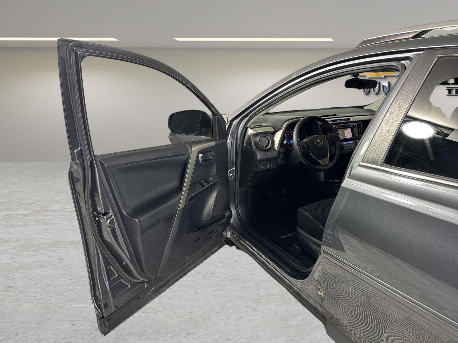 2015 Toyota RAV4 Vehicle Photo in GEORGETOWN, TX 78626-7508
