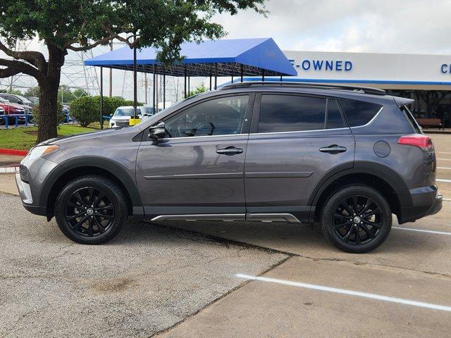 2018 Toyota RAV4 Vehicle Photo in SUGAR LAND, TX 77478-0000