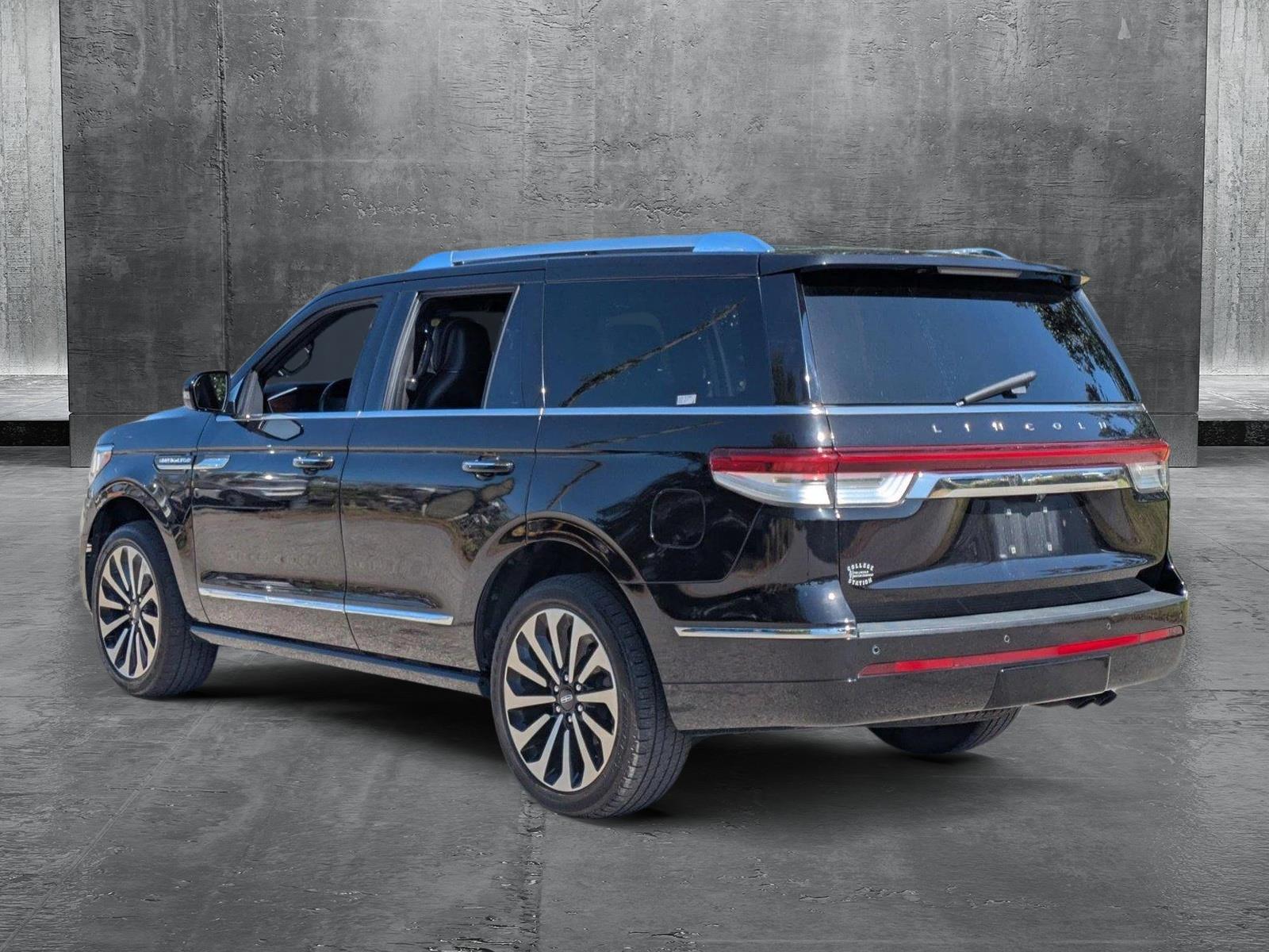 2022 Lincoln Navigator Vehicle Photo in Sarasota, FL 34231