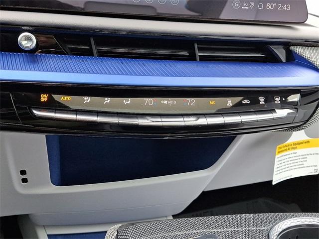 2025 Cadillac OPTIQ Vehicle Photo in ALLENTOWN, PA 18103-7399