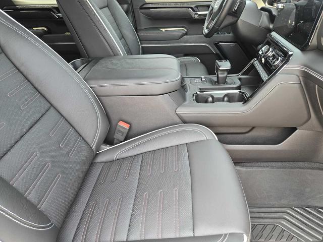 2023 GMC Sierra 1500 Vehicle Photo in DENTON, TX 76210-9321