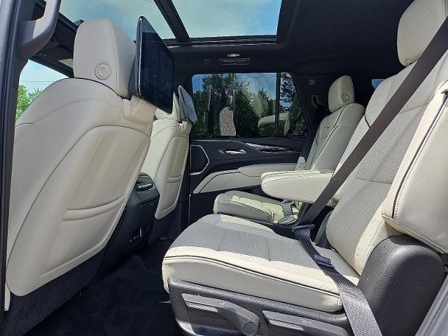 2021 Cadillac Escalade Vehicle Photo in TREVOSE, PA 19053-4984