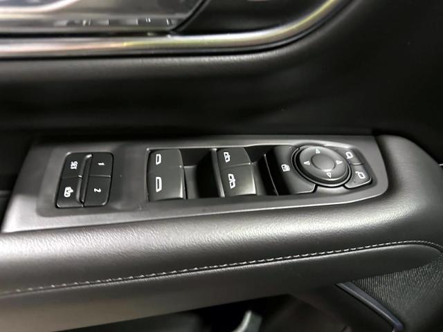 2023 Chevrolet Suburban Vehicle Photo in Roslyn, NY 11576