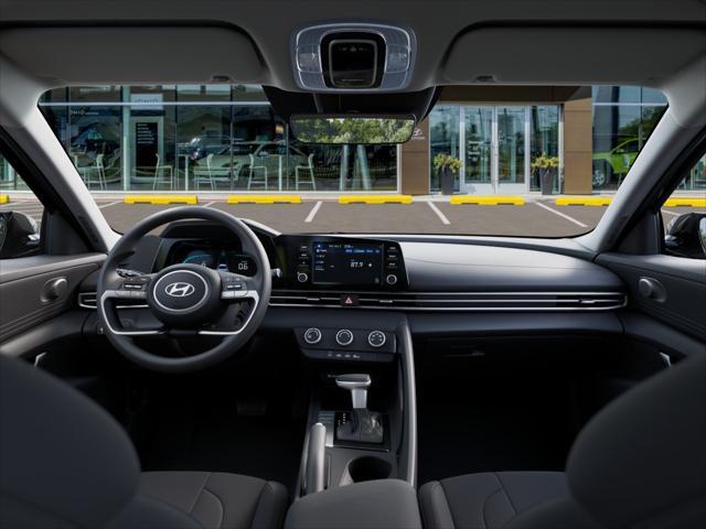 2025 Hyundai ELANTRA Vehicle Photo in Peoria, IL 61615