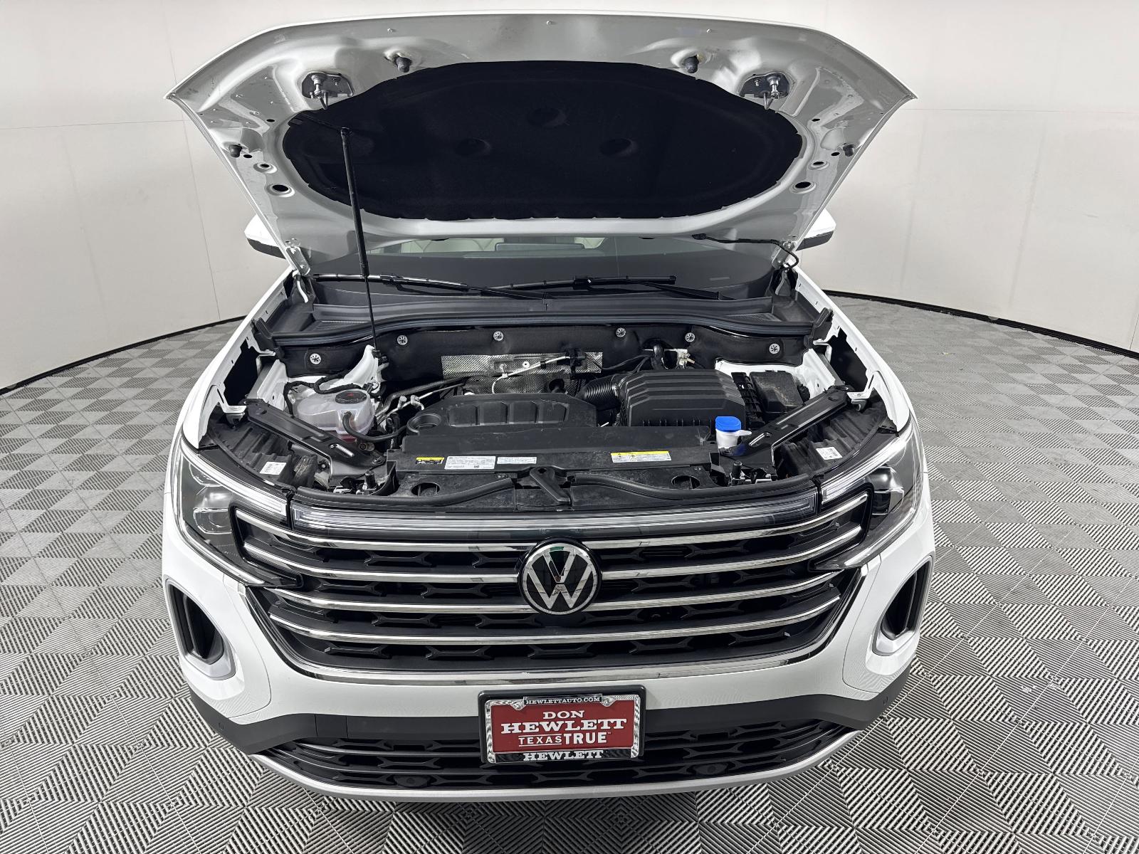 2024 Volkswagen Atlas Vehicle Photo in Georgetown, TX 78626