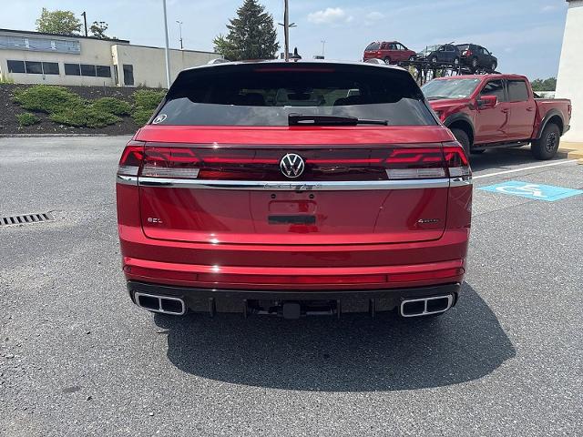 2024 Volkswagen Atlas Cross Sport Vehicle Photo in HARRISBURG, PA 17111-1033