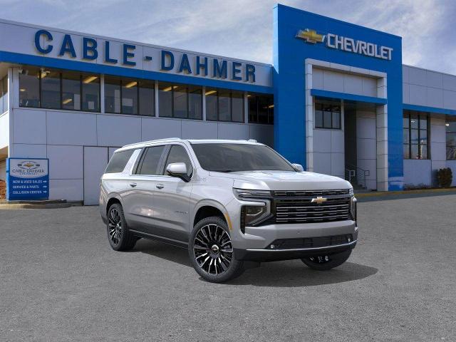 2025 Chevrolet Suburban Vehicle Photo in KANSAS CITY, MO 64114-4502