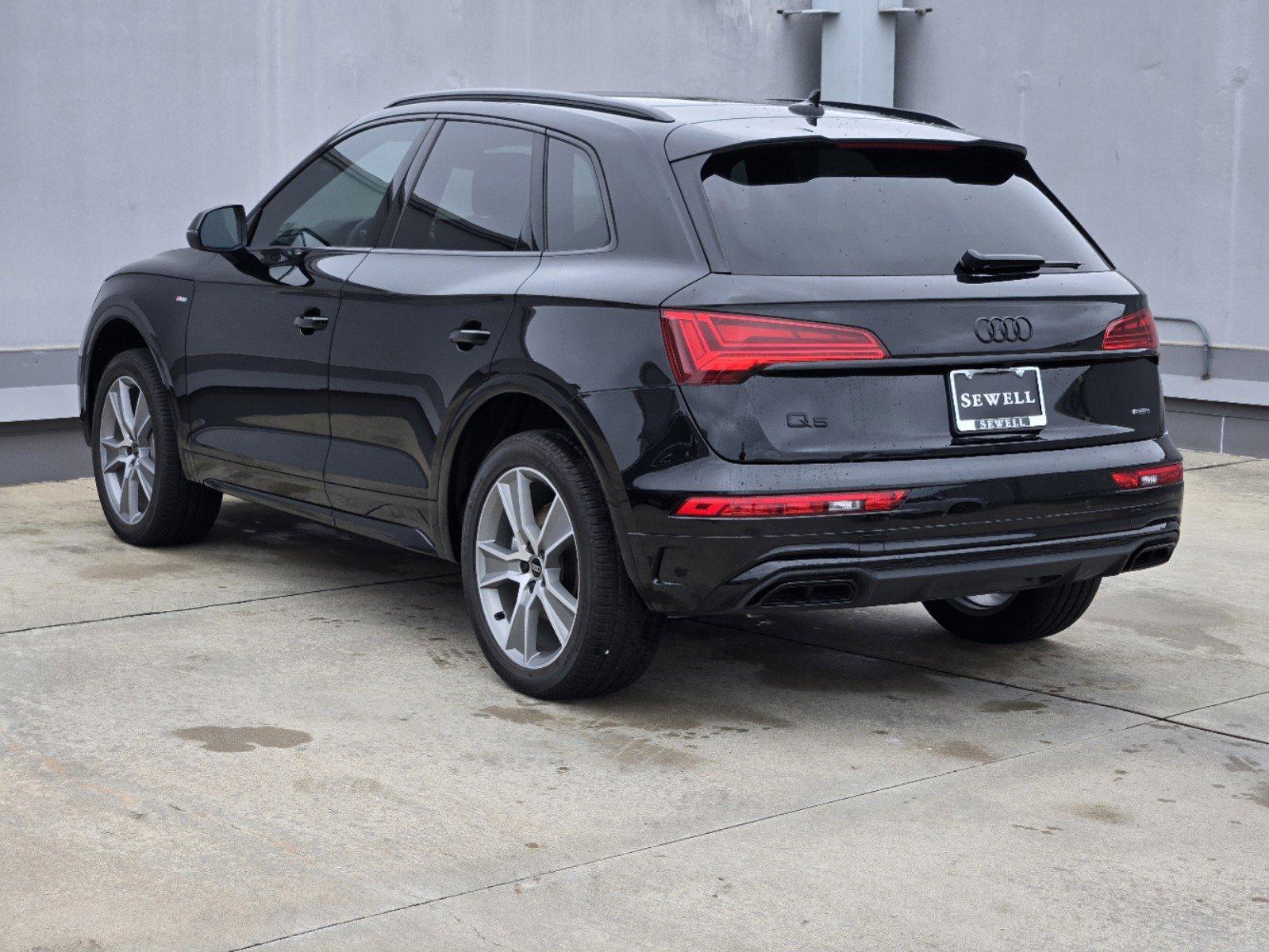 2025 Audi Q5 Vehicle Photo in SUGAR LAND, TX 77478