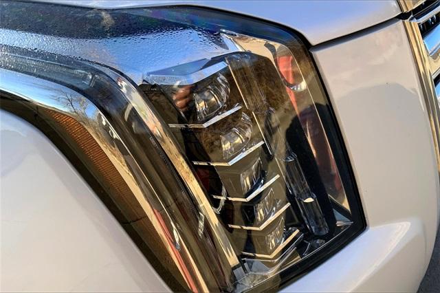 2019 Cadillac Escalade ESV Vehicle Photo in KANSAS CITY, MO 64114-4545