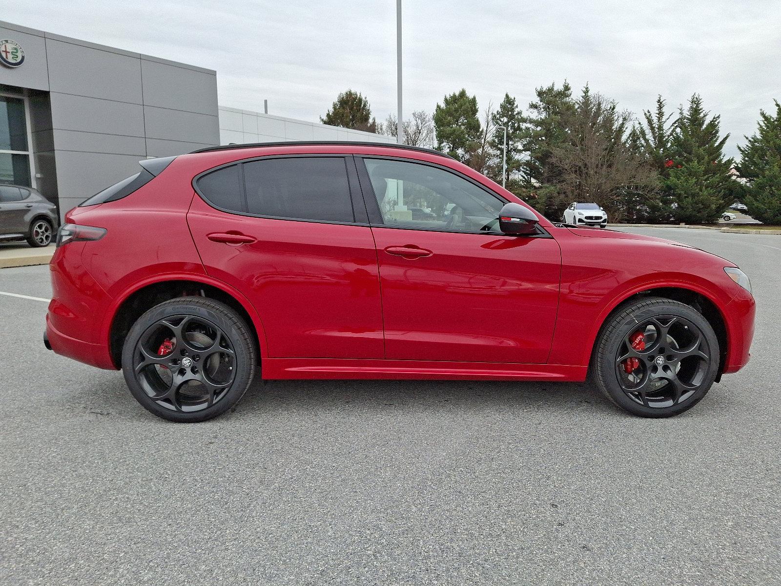 2025 Alfa Romeo Stelvio Vehicle Photo in Mechanicsburg, PA 17050