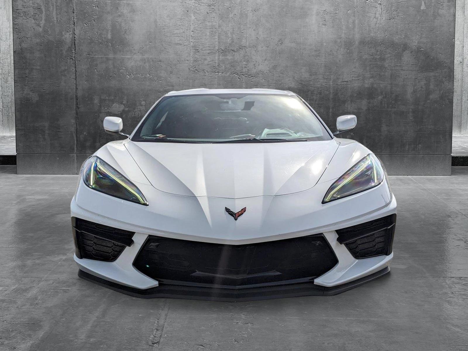 2021 Chevrolet Corvette 2LT photo 2