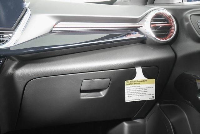 2025 Chevrolet Trax Vehicle Photo in PUYALLUP, WA 98371-4149