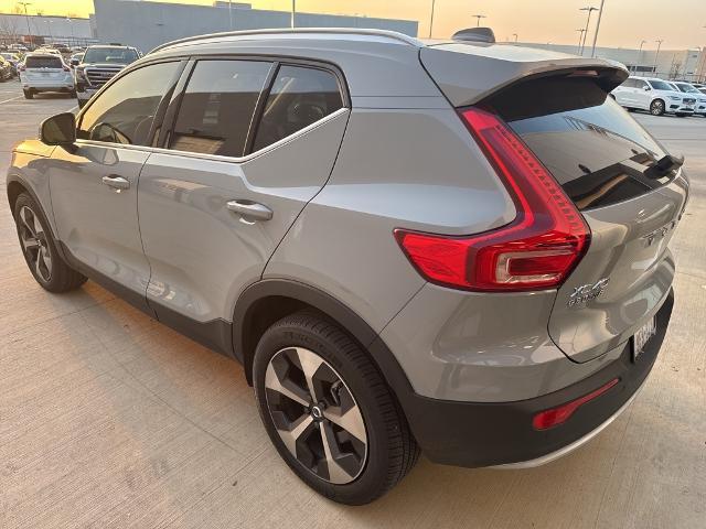 2025 Volvo XC40 Vehicle Photo in Grapevine, TX 76051