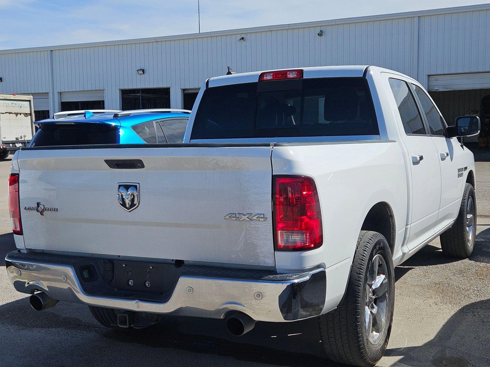 2017 Ram 1500 Vehicle Photo in NORTH RICHLAND HILLS, TX 76180-7199