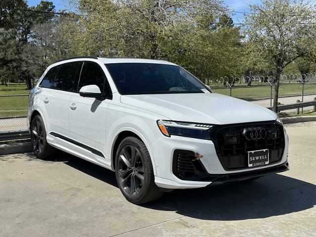 2025 Audi Q7 Vehicle Photo in HOUSTON, TX 77090