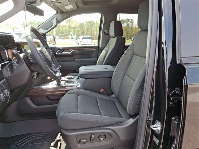 2025 Chevrolet Silverado 1500 Vehicle Photo in BERLIN, MD 21811-1121