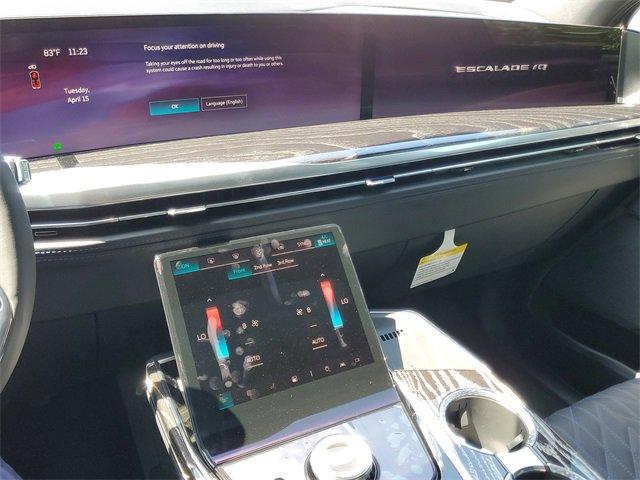 2025 Cadillac ESCALADE IQ Vehicle Photo in SUNRISE, FL 33323-3202
