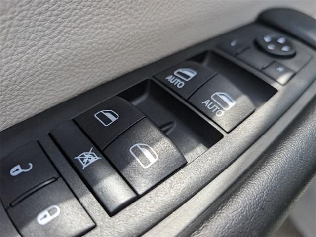 2021 Chrysler Pacifica Vehicle Photo in AURORA, CO 80012-4011