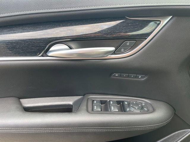 2022 Cadillac XT5 Vehicle Photo in MEDINA, OH 44256-9631