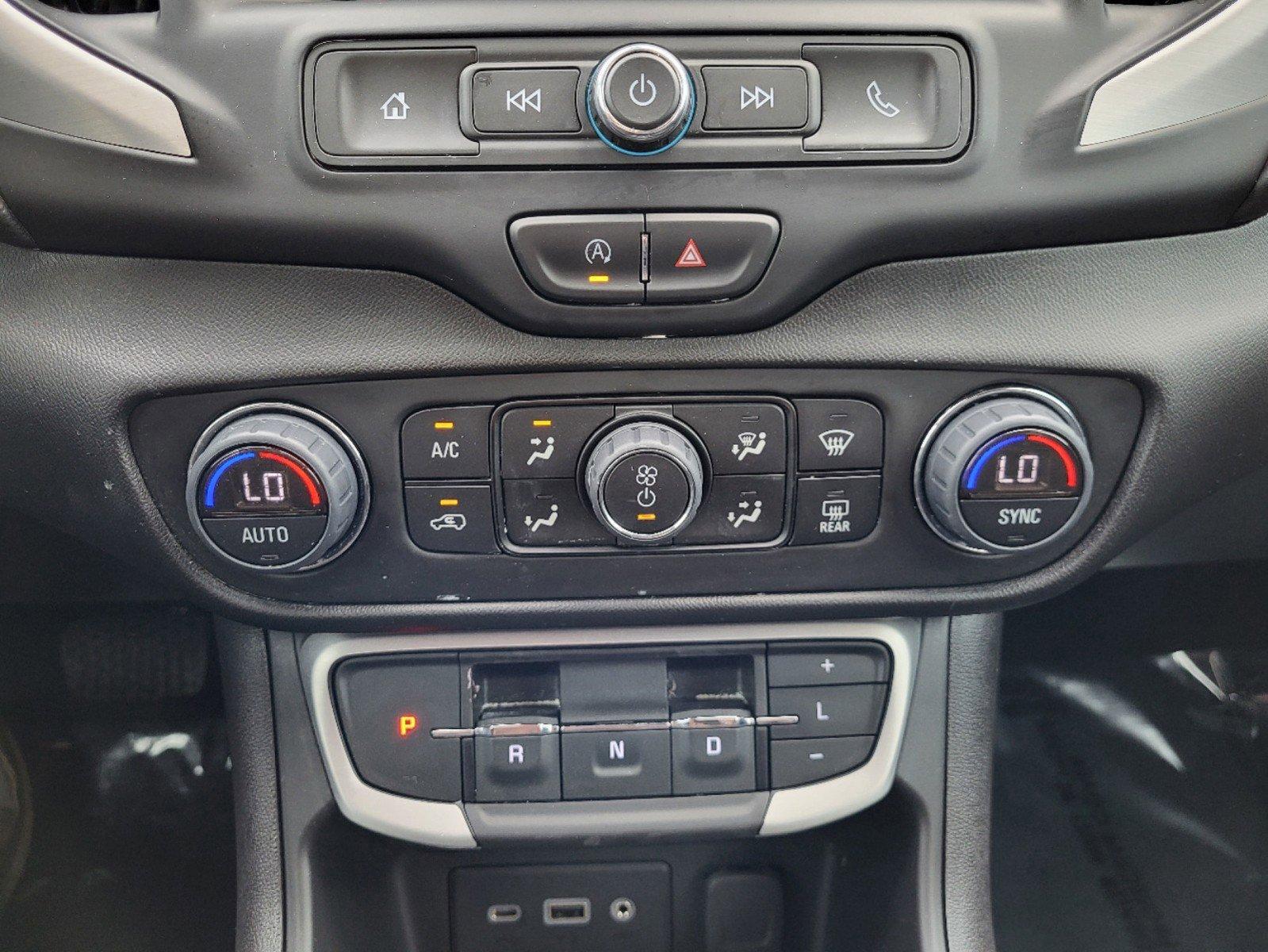 2023 GMC Terrain Vehicle Photo in Albuquerque, NM 87110