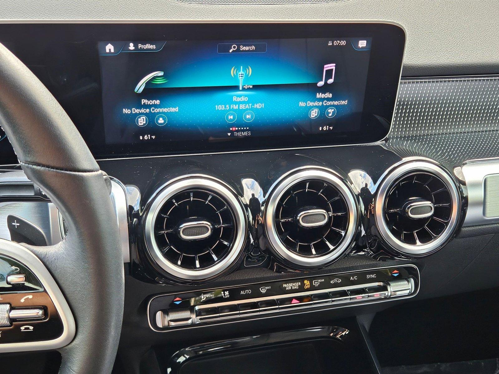 2021 Mercedes-Benz GLB Vehicle Photo in Pembroke Pines , FL 33027
