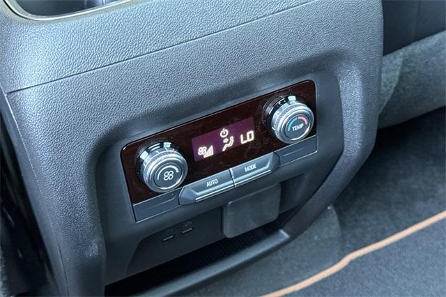 2025 GMC Acadia Vehicle Photo in ELK GROVE, CA 95757-8703
