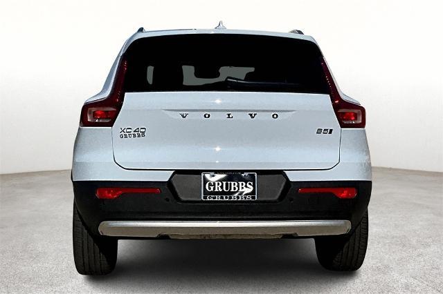2025 Volvo XC40 Vehicle Photo in Houston, TX 77007
