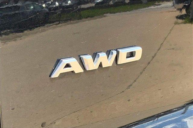 2024 Cadillac XT4 Vehicle Photo in KANSAS CITY, MO 64114-4545