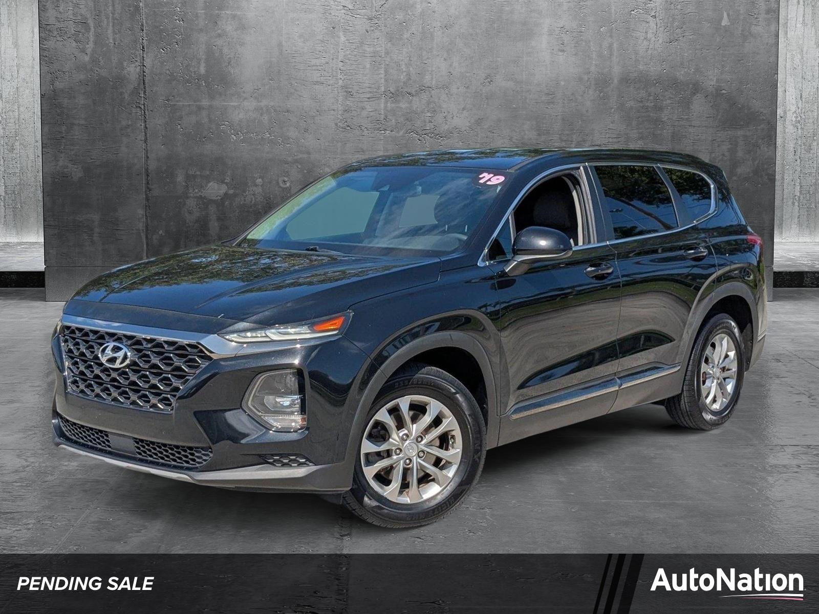 2019 Hyundai Santa Fe Vehicle Photo in PEMBROKE PINES, FL 33024-6534