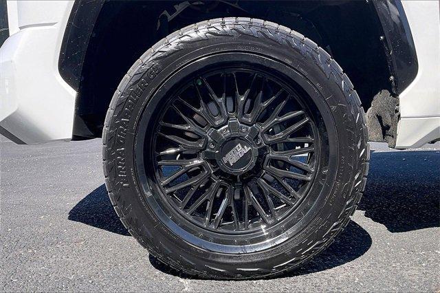 2022 Toyota Tundra 4WD Vehicle Photo in INDEPENDENCE, MO 64055-1314