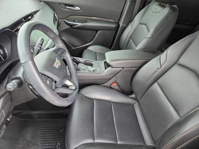 2022 Cadillac XT4 Vehicle Photo in DENTON, TX 76210-9321