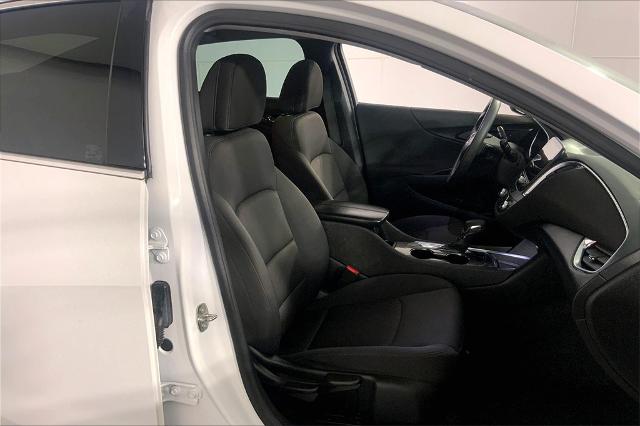 2021 Chevrolet Malibu Vehicle Photo in Lees Summit, MO 64086