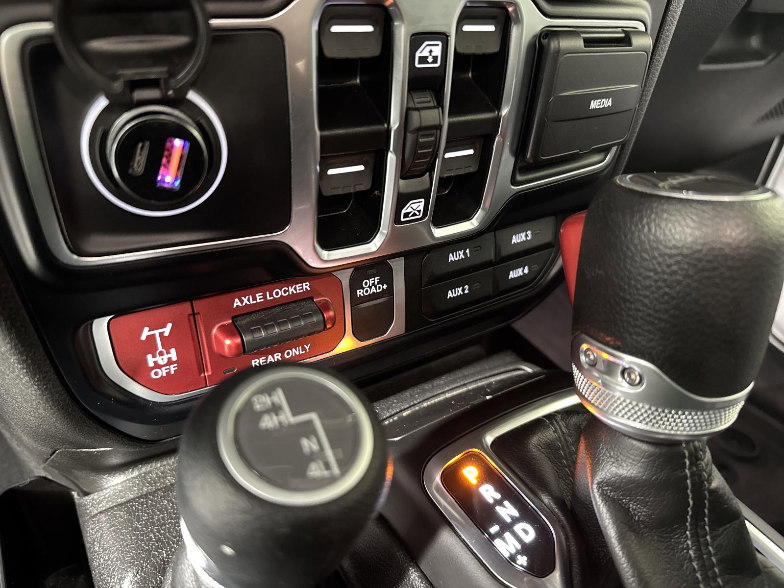 2024 Jeep Gladiator Vehicle Photo in GEORGETOWN, TX 78626-7508