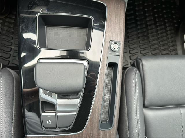 2025 Audi Q5 Vehicle Photo in HOUSTON, TX 77090