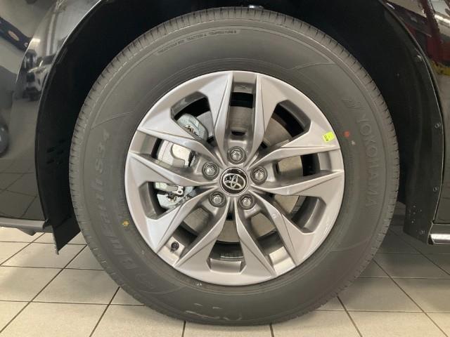 2025 Toyota Sienna Vehicle Photo in Oshkosh, WI 54904