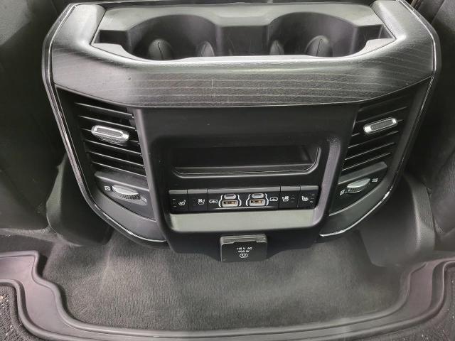 2022 Ram 1500 Vehicle Photo in Neenah, WI 54956