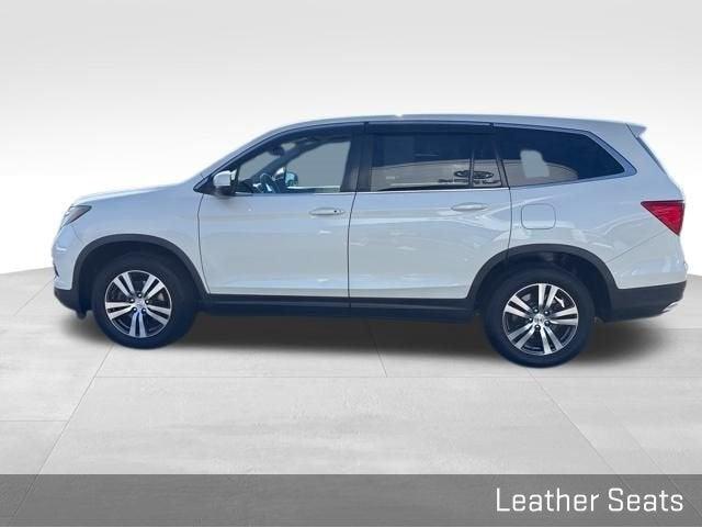 2017 Honda Pilot Vehicle Photo in Fishers, IN 46038
