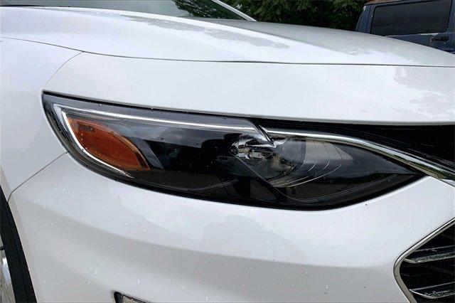 2025 Chevrolet Malibu Vehicle Photo in KANSAS CITY, MO 64114-4502