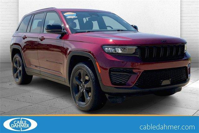 2023 Jeep Grand Cherokee Vehicle Photo in TOPEKA, KS 66609-0000