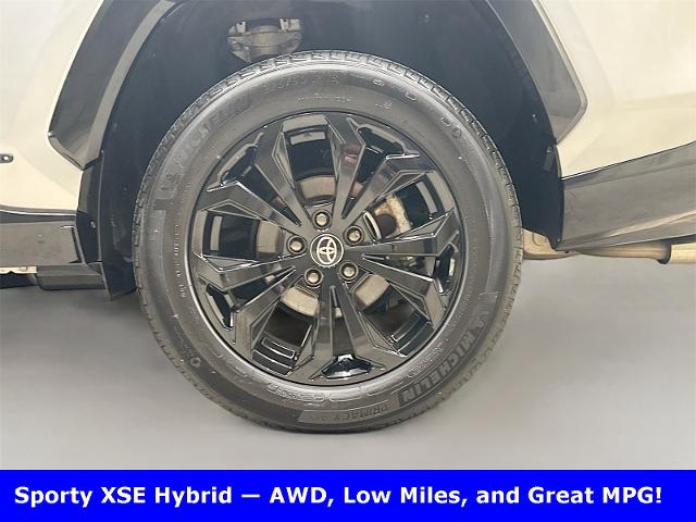 2022 Toyota RAV4 Hybrid Vehicle Photo in EVERETT, WA 98203-5662