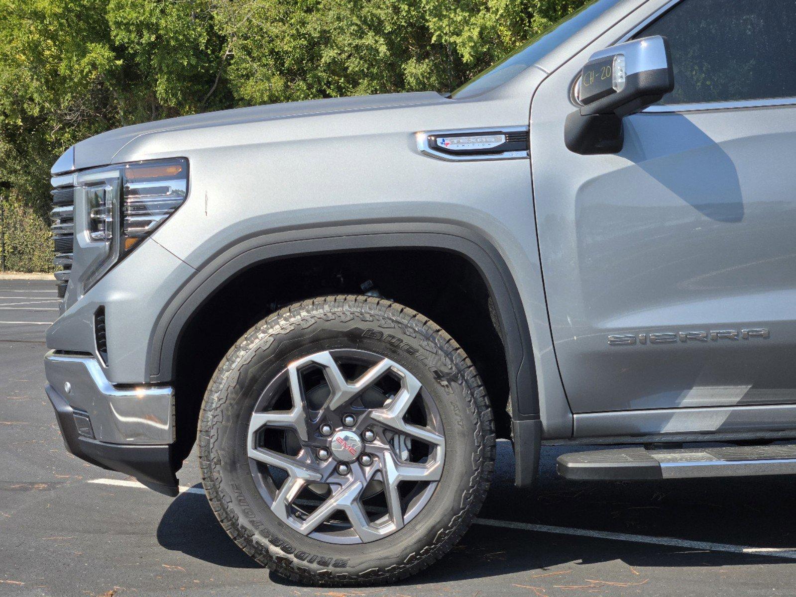 2025 GMC Sierra 1500 Vehicle Photo in DALLAS, TX 75209-3016