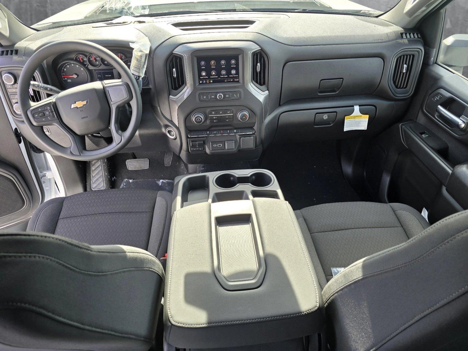 2025 Chevrolet Silverado 2500 HD Vehicle Photo in PEMBROKE PINES, FL 33024-6534