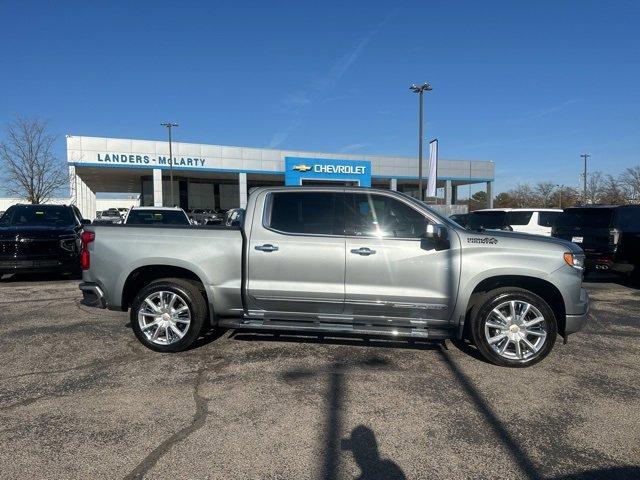 Used 2024 Chevrolet Silverado 1500 High Country with VIN 2GCUDJED9R1175338 for sale in Huntsville, AL