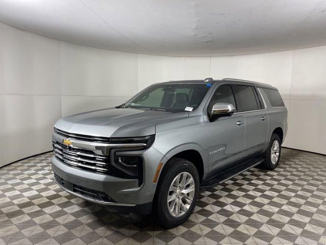 2025 Chevrolet Suburban Vehicle Photo in PHOENIX, AZ 85014-3381