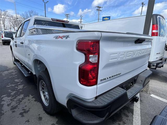 2024 Chevrolet Silverado 2500 HD Vehicle Photo in ALCOA, TN 37701-3235